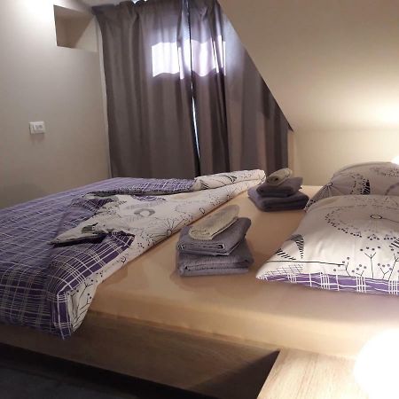 Center Apartment Dalu Pula Luaran gambar
