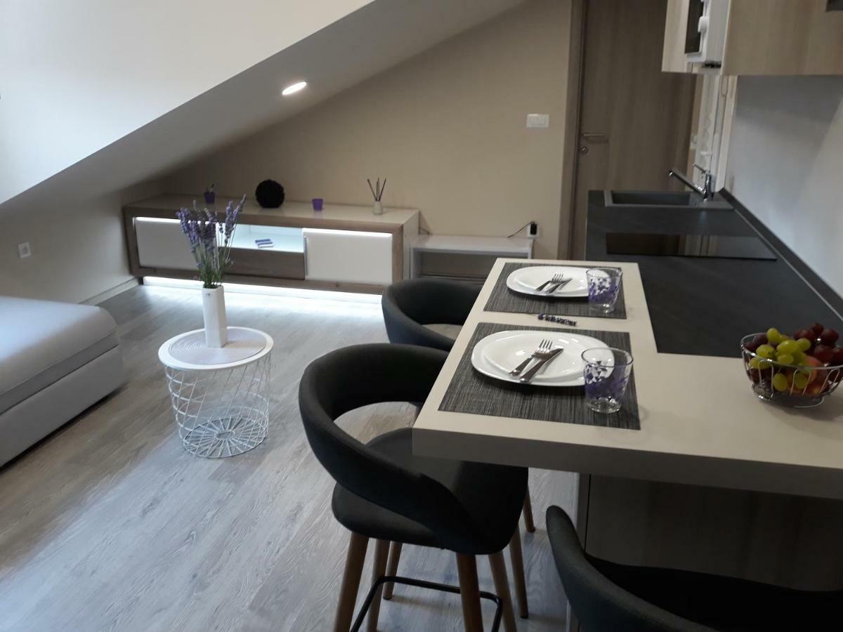 Center Apartment Dalu Pula Luaran gambar